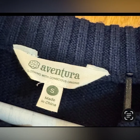 Aventura Merino Wool Blend Sweater Navy Blue w/ Embroidered Floral - Size Small - Picture 6 of 7